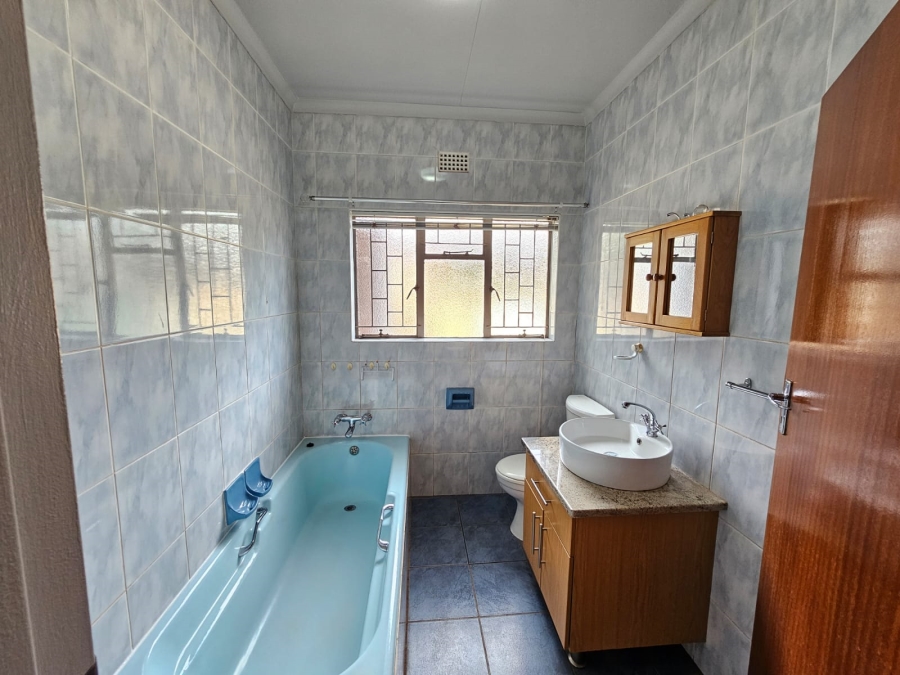 4 Bedroom Property for Sale in Kathu Northern Cape